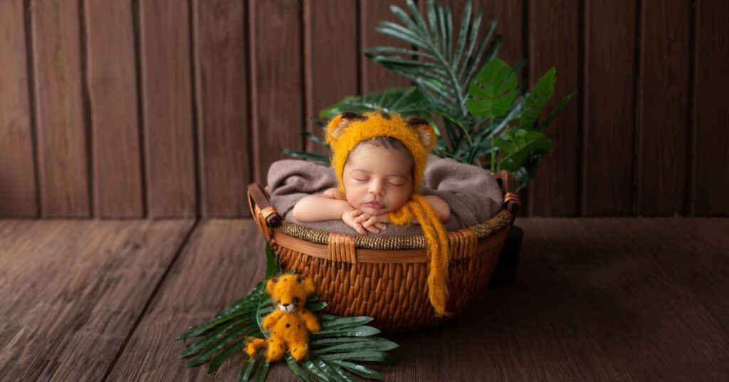 Lifestyle Newborn Photography Concept